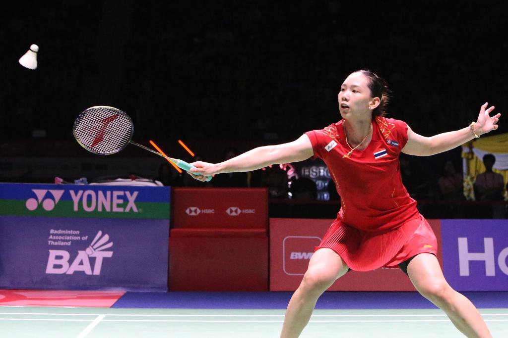 外界总会对 外界总会对