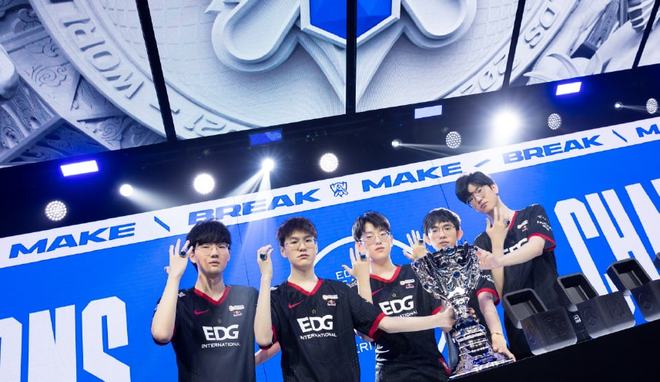 球队风格稳 球队风格稳